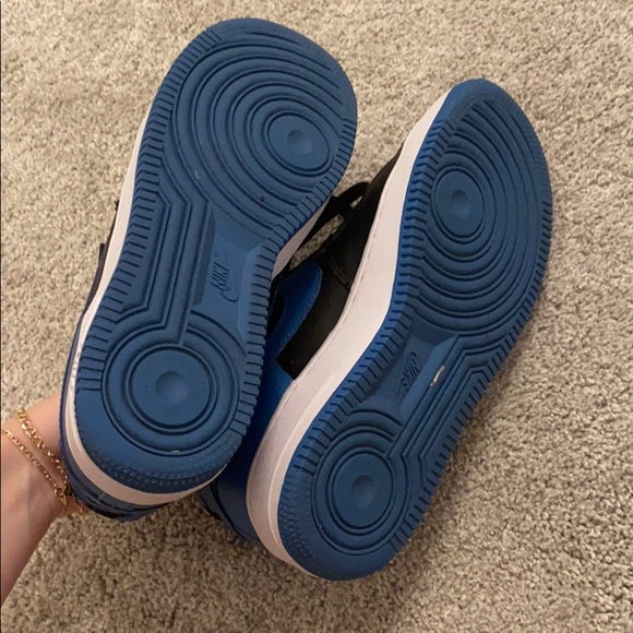 NIKE Air Force 1 - Picture 3 of 5